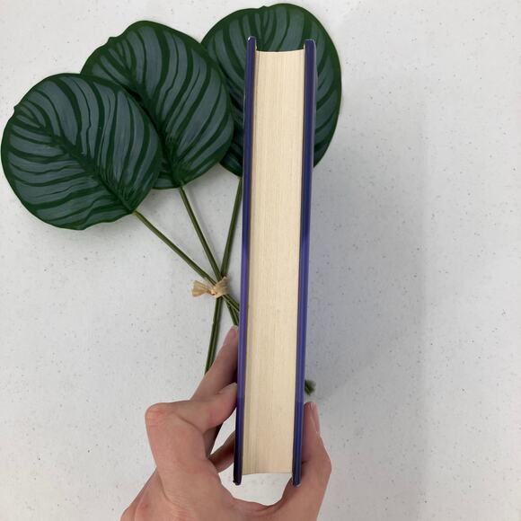 Cats Vs. Robots Now With Fleas Margaret Stohl Lewis Peterson Hardcover Book - Picture 4 of 7